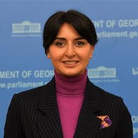 ნინო ლაცაბიძე
