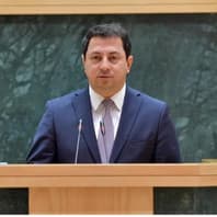 არჩილ თალაკვაძე