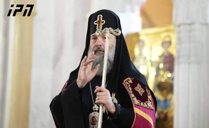 Shio III: Let us strive to imitate not only the Apostle Peter, but also the Holy Apostle Paul in their love for the Holy Cross. Let not a single day of our lives pass without remembering Christ’s Cross, reflecting on its significance, and making the sign of the Cross